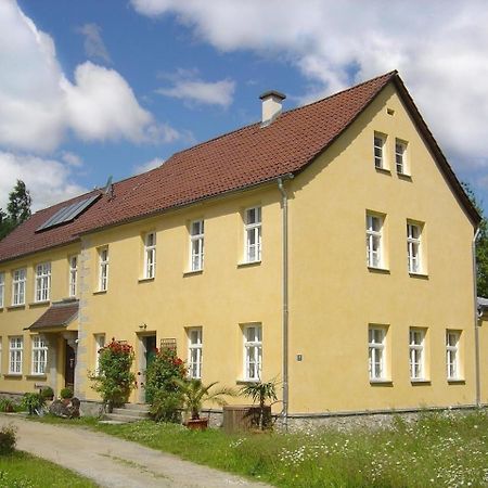 Ferienwohnung Altes Schulhaus In Leithen - Бернрид Екстериор снимка